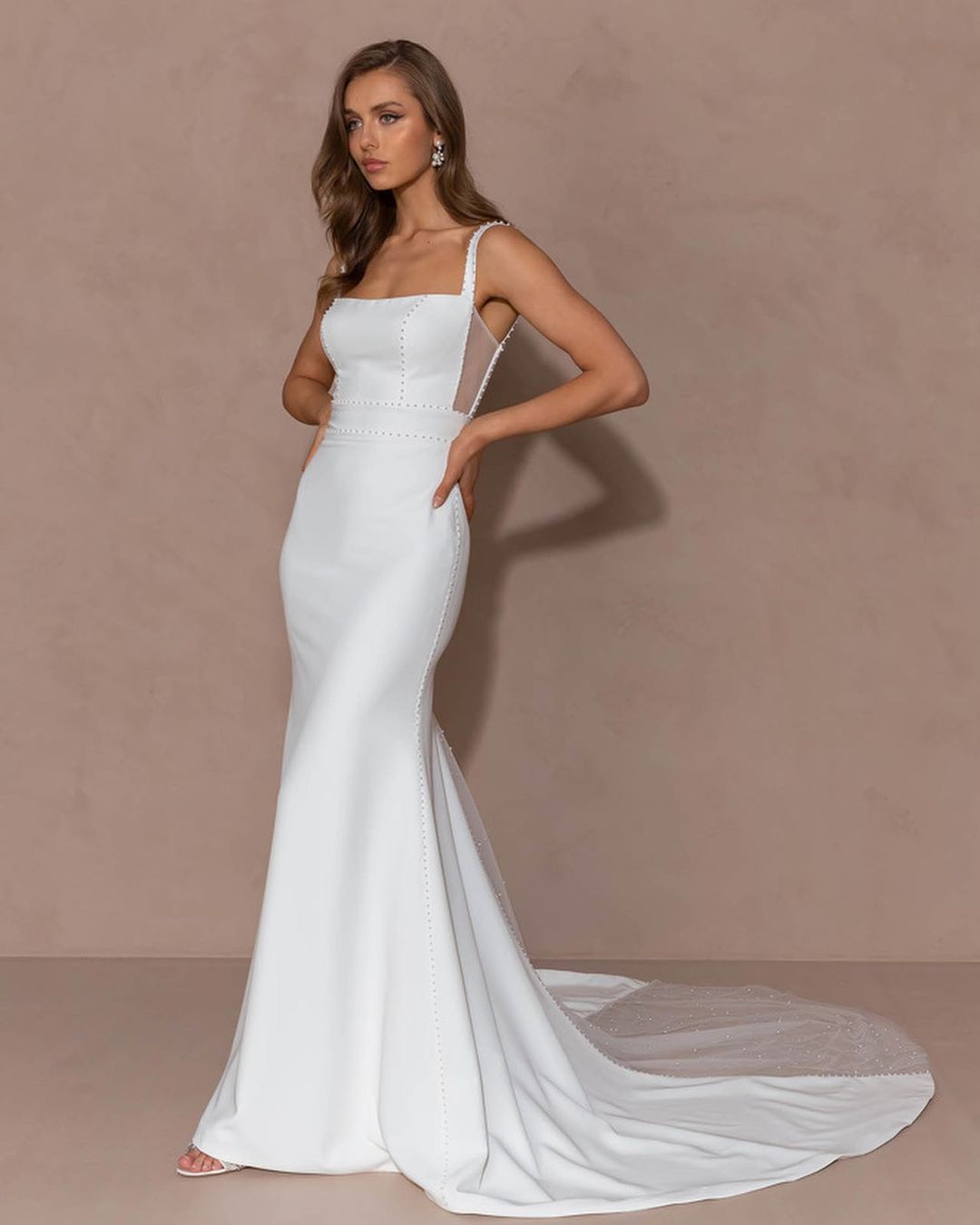 bargain evening dresses Long Halter Sleeveless Mermaid Dress with High Slit – Nightbubo Men’s Fashion Style shorts for indoor running Color:NUDE